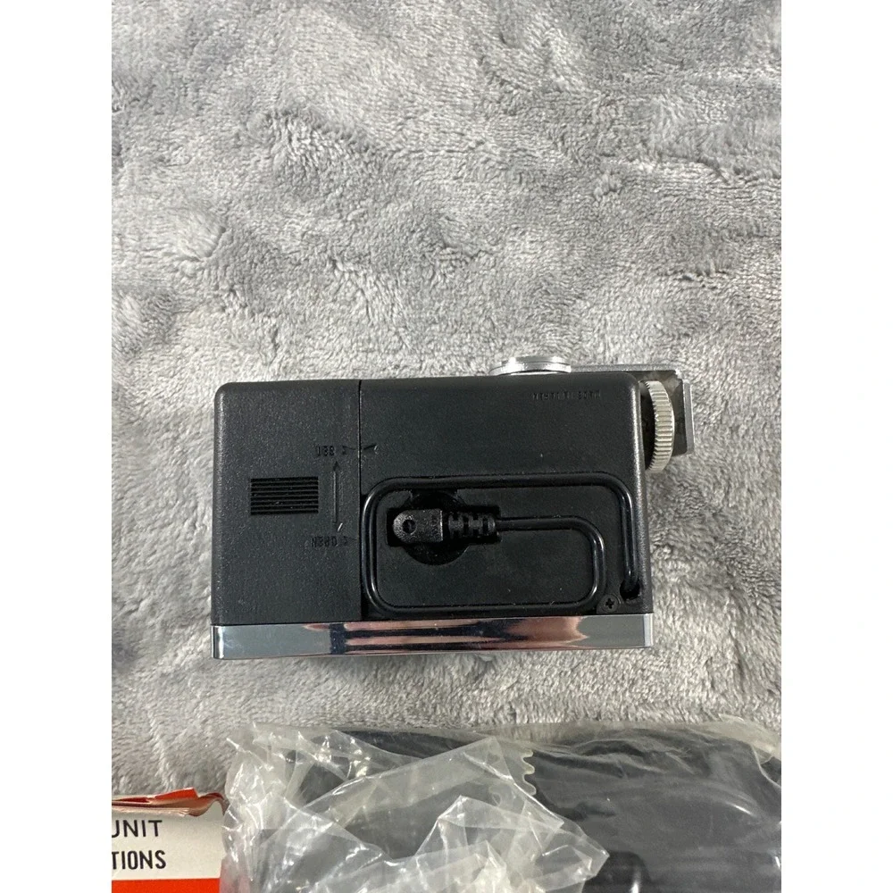 National Minitop PE-20 Electronic Flash Unit Vintage Camera Accessory with Case